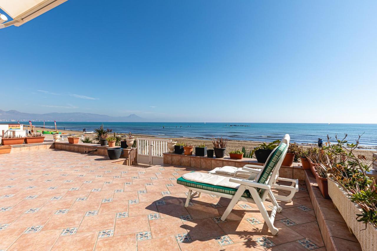 Beachfront Bliss: Apartamento A Pie De Playa Аликанте Екстериор снимка